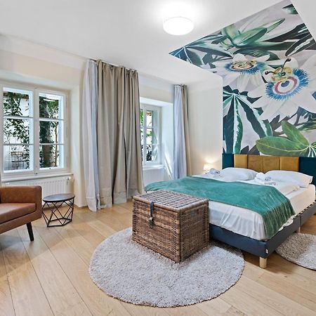 Kh Mariahilf Aparthotel Wina Bagian luar foto