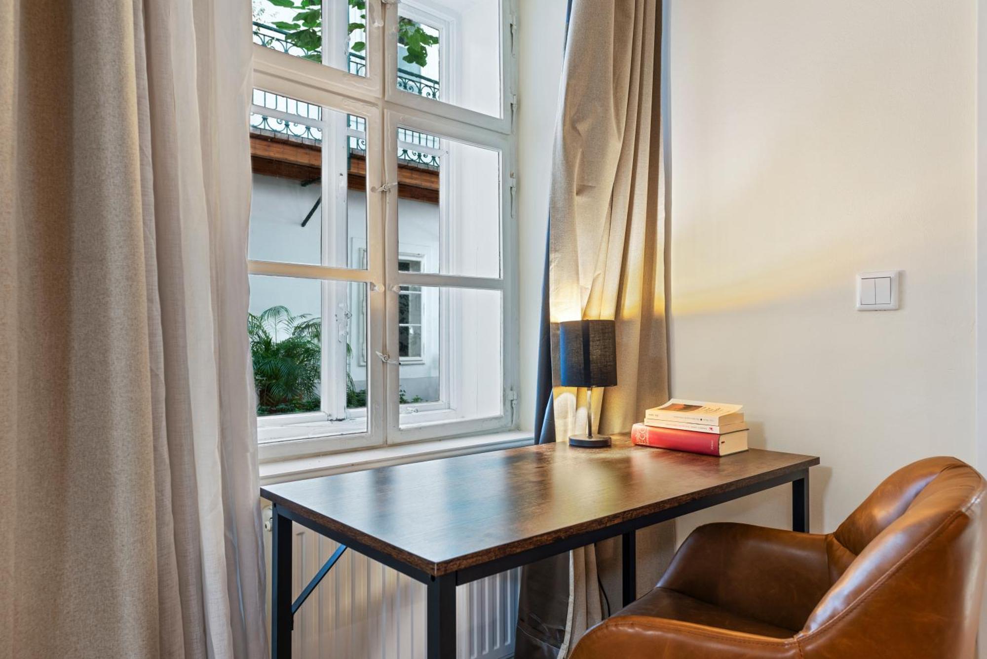 Kh Mariahilf Aparthotel Wina Bagian luar foto